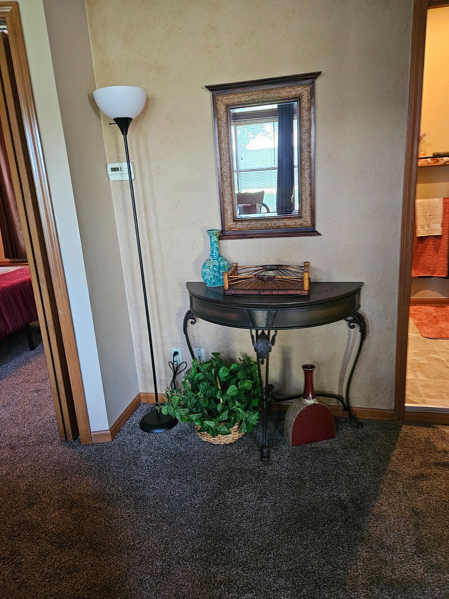 Furnished Finder property 702879_1 photo 11