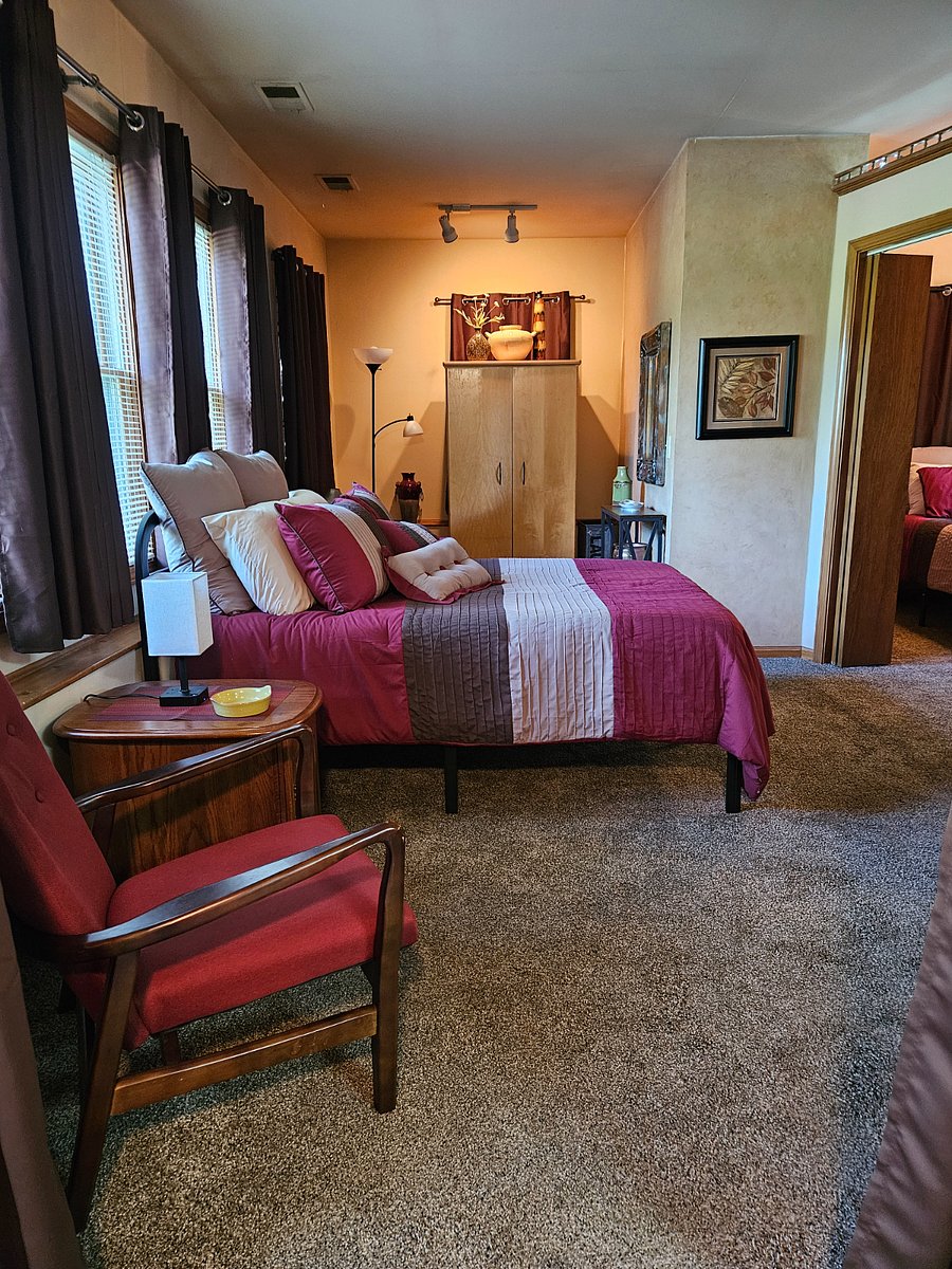 Furnished Finder property 702879_1 photo 15