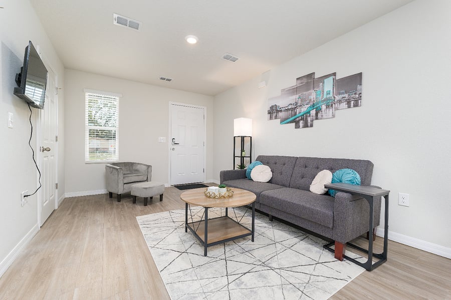 Furnished Finder property 702907_2 photo 5