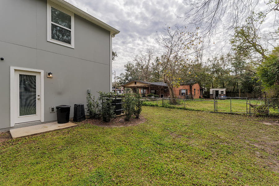 Furnished Finder property 702907_2 photo 40
