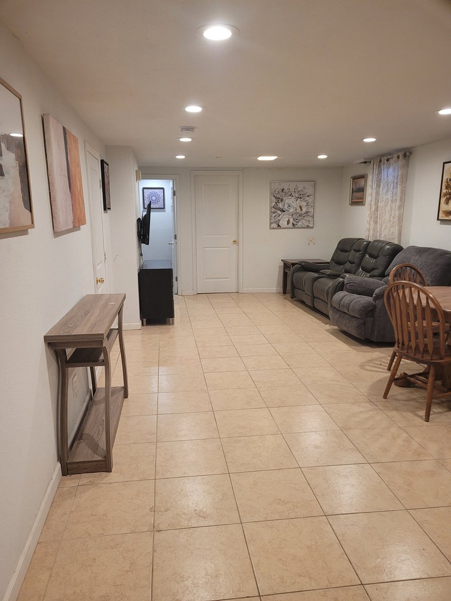 Furnished Finder property 702934_2 photo 4