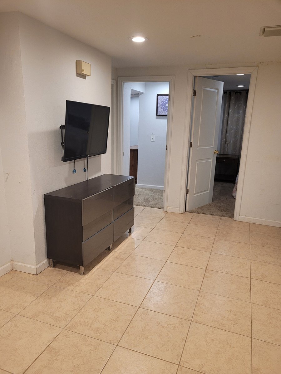 Furnished Finder property 702934_2 photo 5
