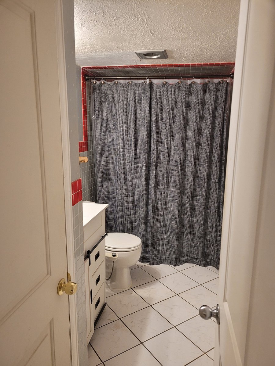 Furnished Finder property 702934_2 photo 6