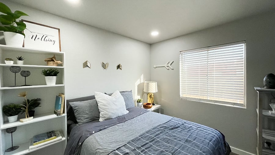 Fully furnished queen bed-set and bedroom.  High speed internet with closet