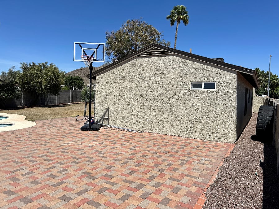 Relaxing & workout space and area outdoor space with HUGE yard.