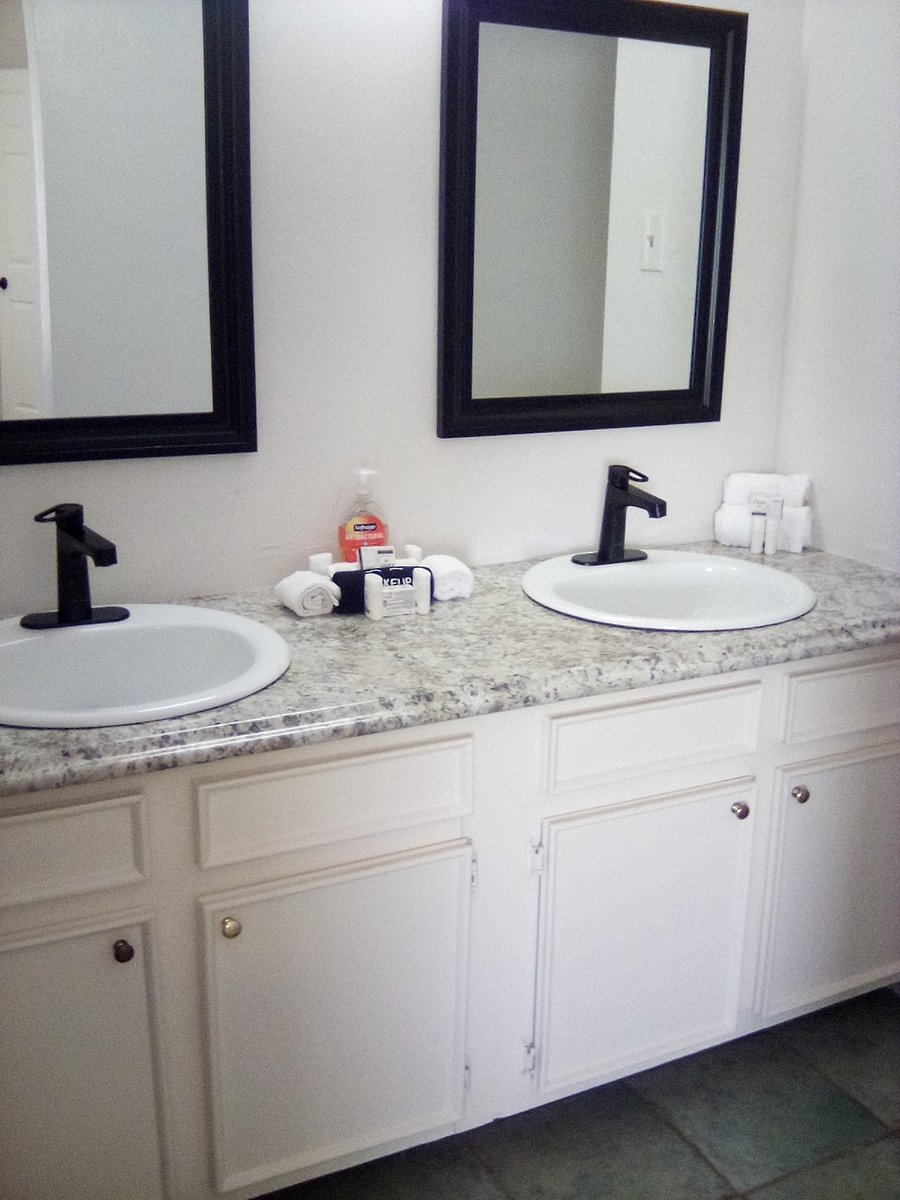 Furnished Finder property 702990_1 photo 12