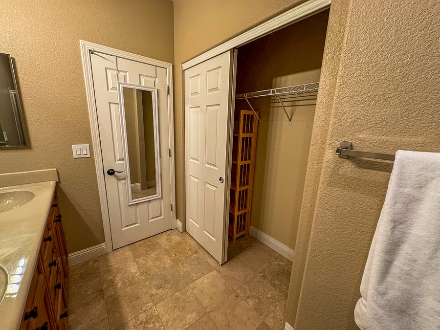 Furnished Finder property 702992_1 photo 9