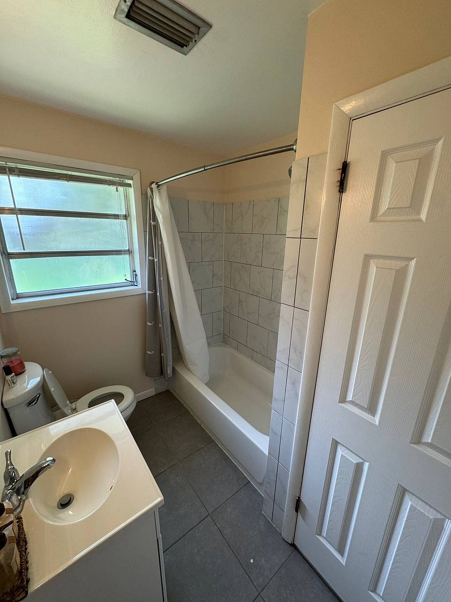 Furnished Finder property 703046_1 photo 6