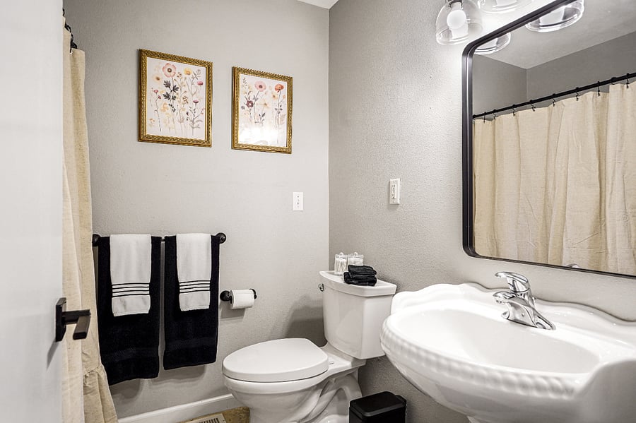Furnished Finder property 703087_1 photo 22