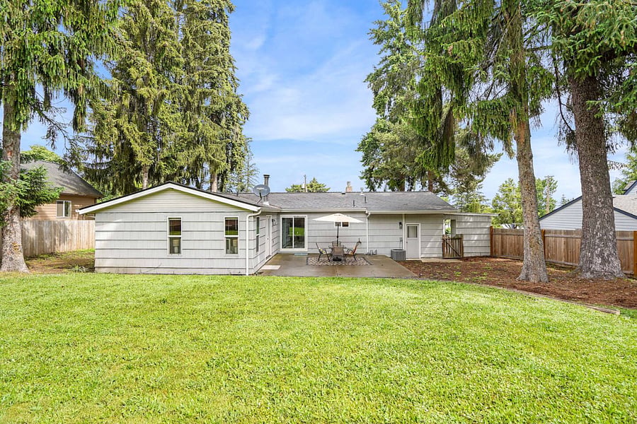 Furnished Finder property 703087_1 photo 26