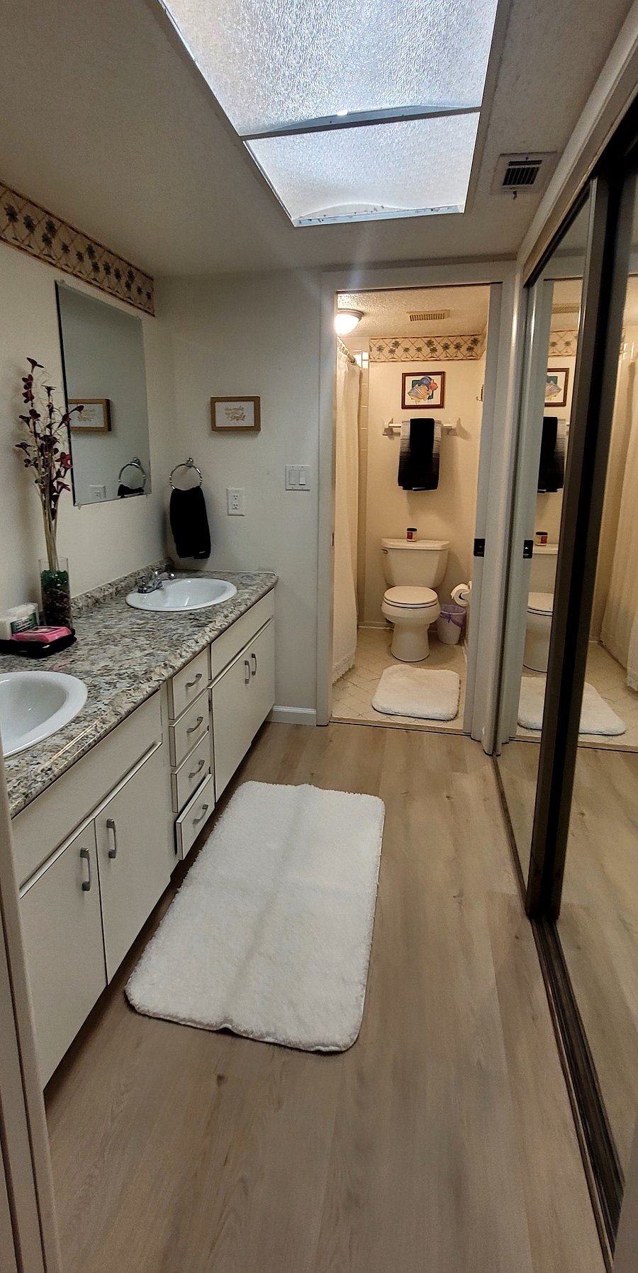 Furnished Finder property 703101_1 photo 12