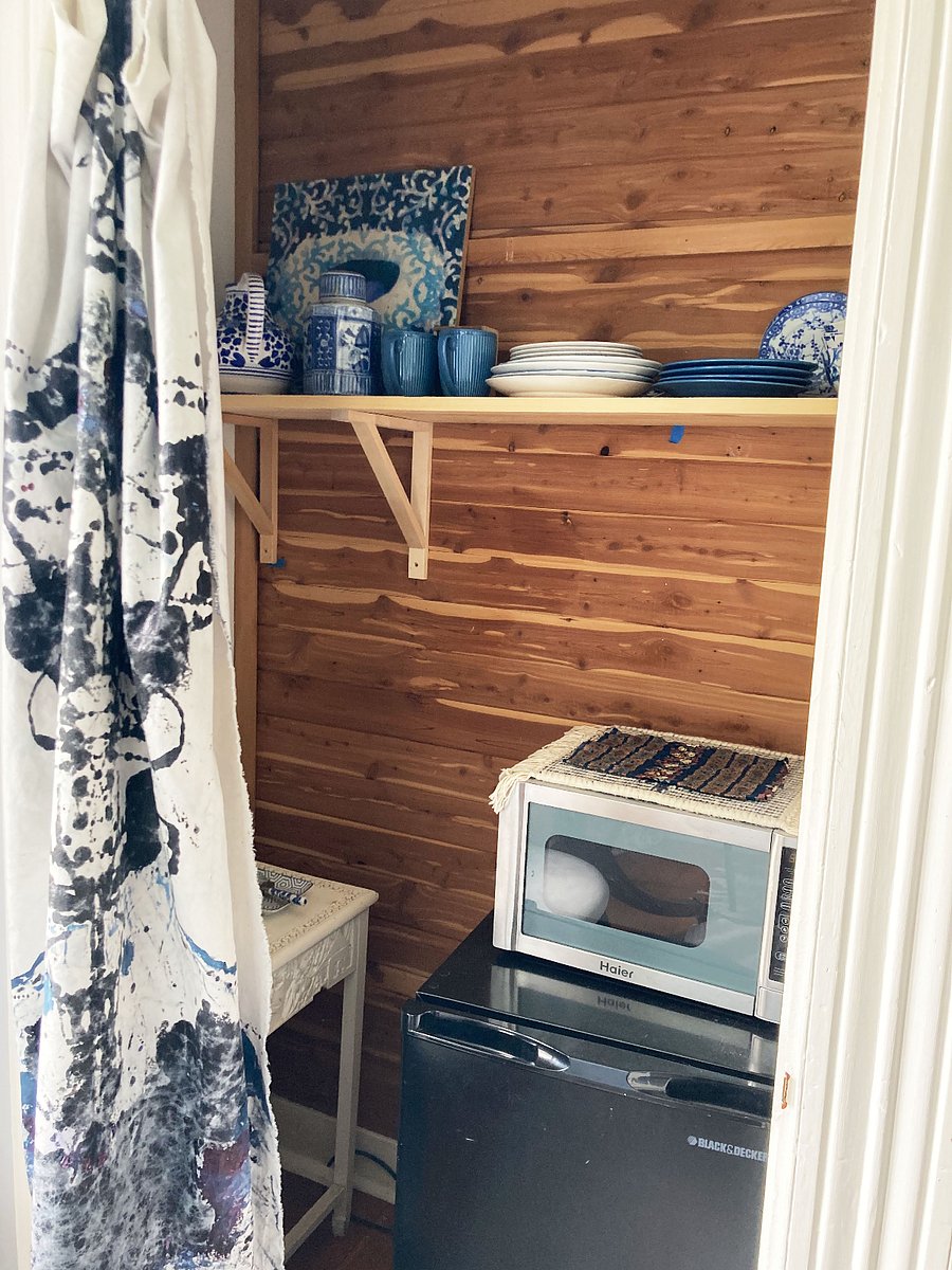 Master Bedroom Adjoining Room Kitchenette