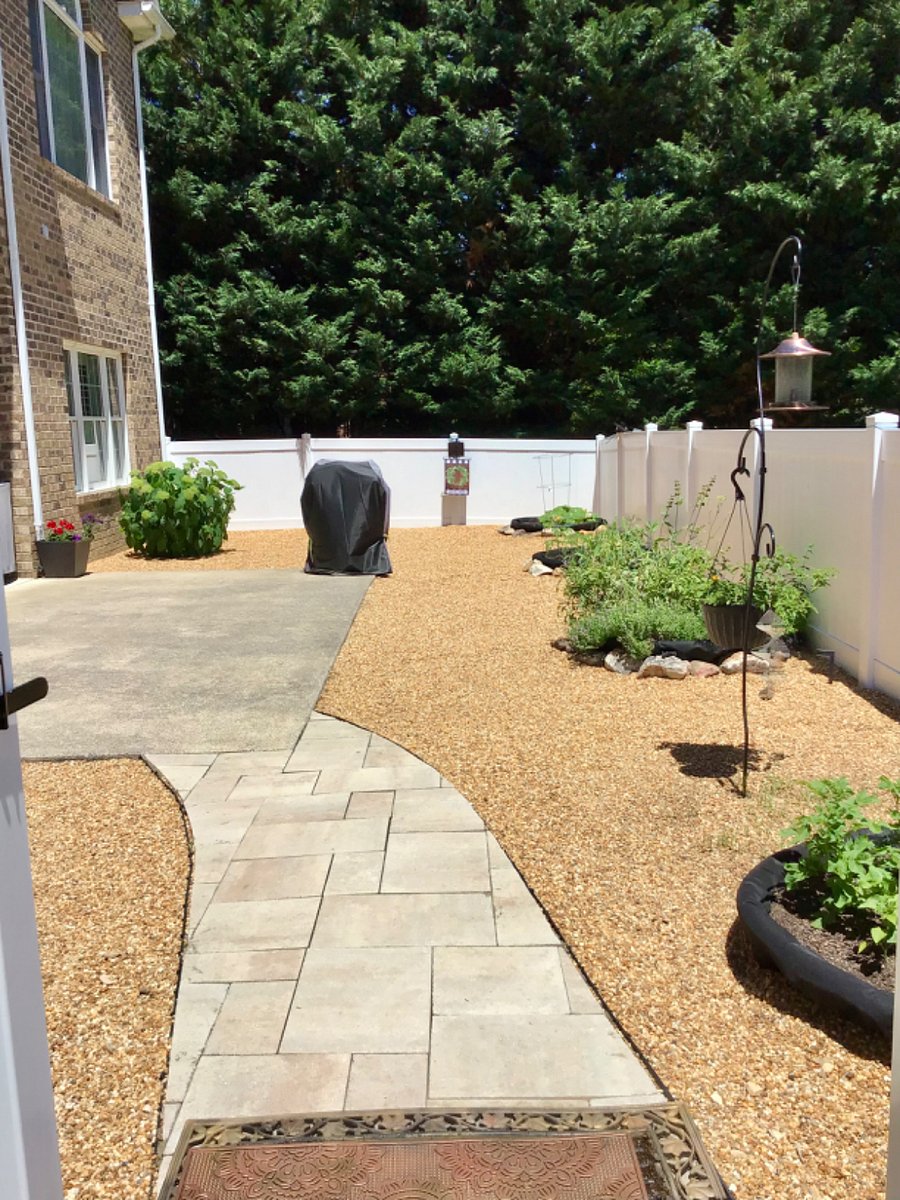 View as you enter the courtyard area, which is completely fenced in.