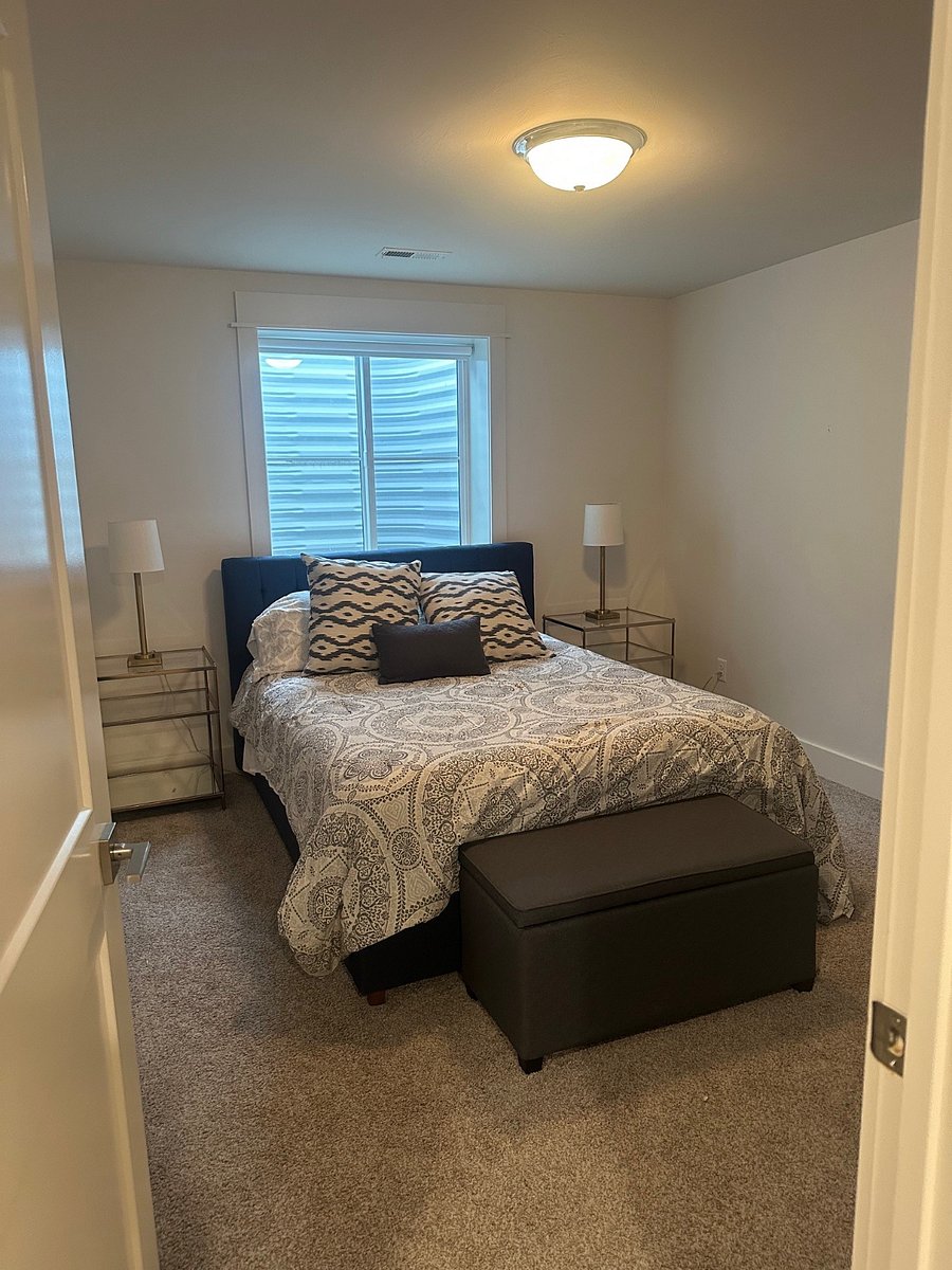 Furnished Finder property 703200_1 photo 2