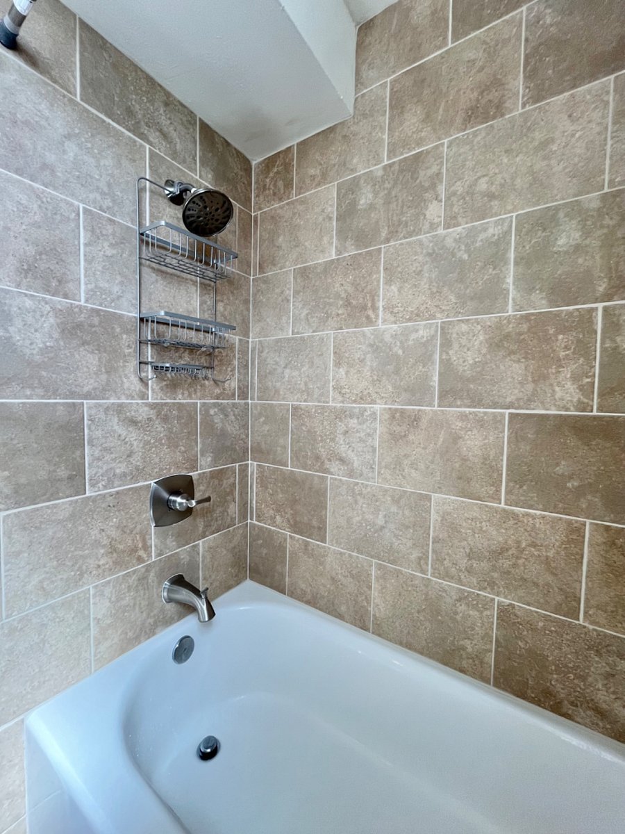 Master Bathtub