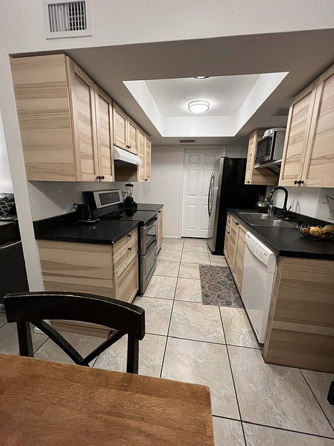 Furnished Finder property 703450_1 photo 8