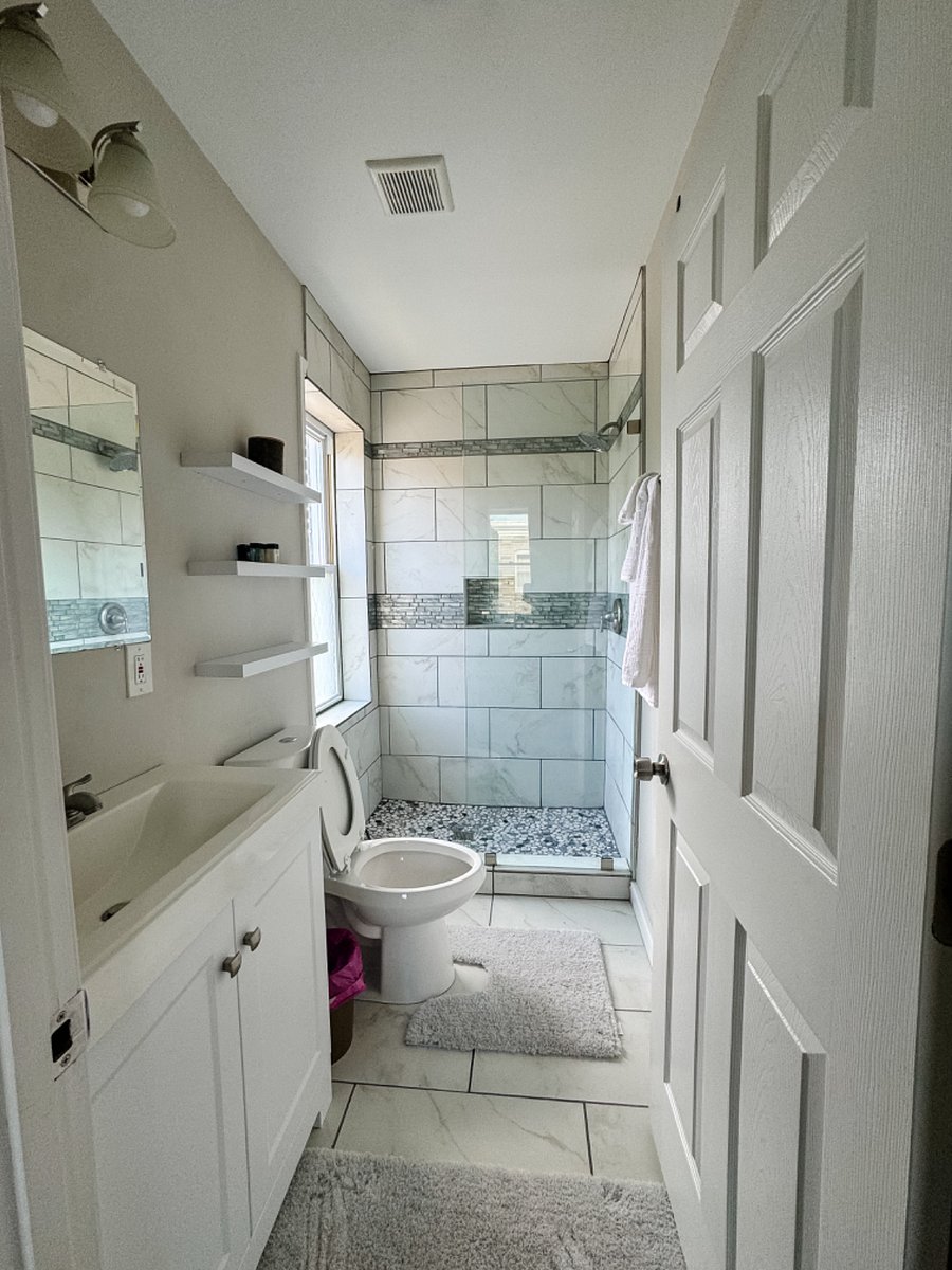 Master En Suite Bathroom