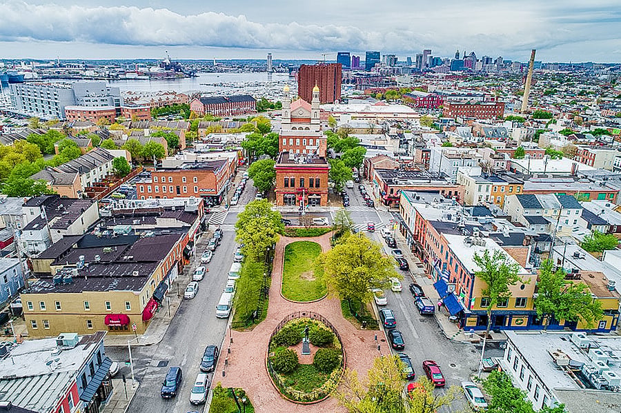 Canton (ODonnell) Square is located close by and has lots of restaurants, bars and shops.