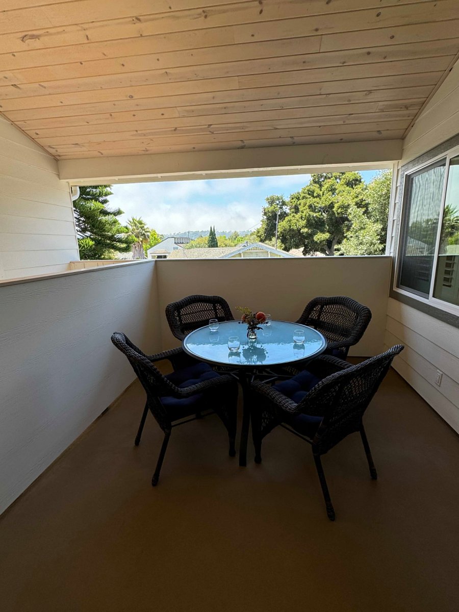 Furnished Finder property 703467_1 photo 17