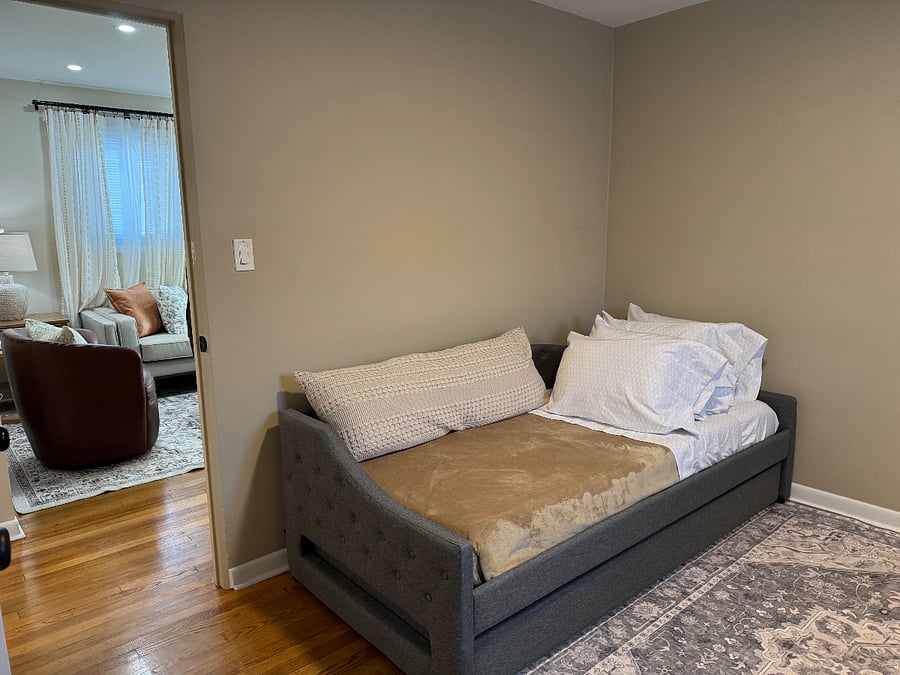 Furnished Finder property 703500_3 photo 9