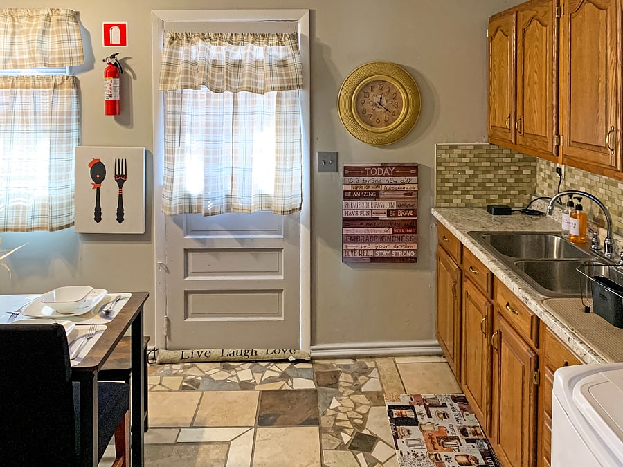 Furnished Finder property 703527_1 photo 40