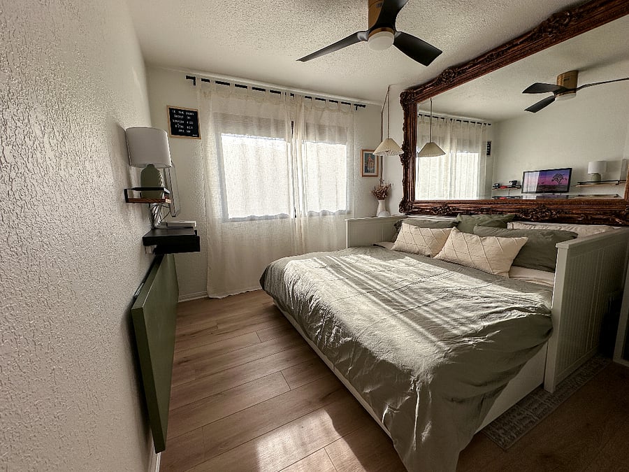 Guest Bedroom with a king-size bed