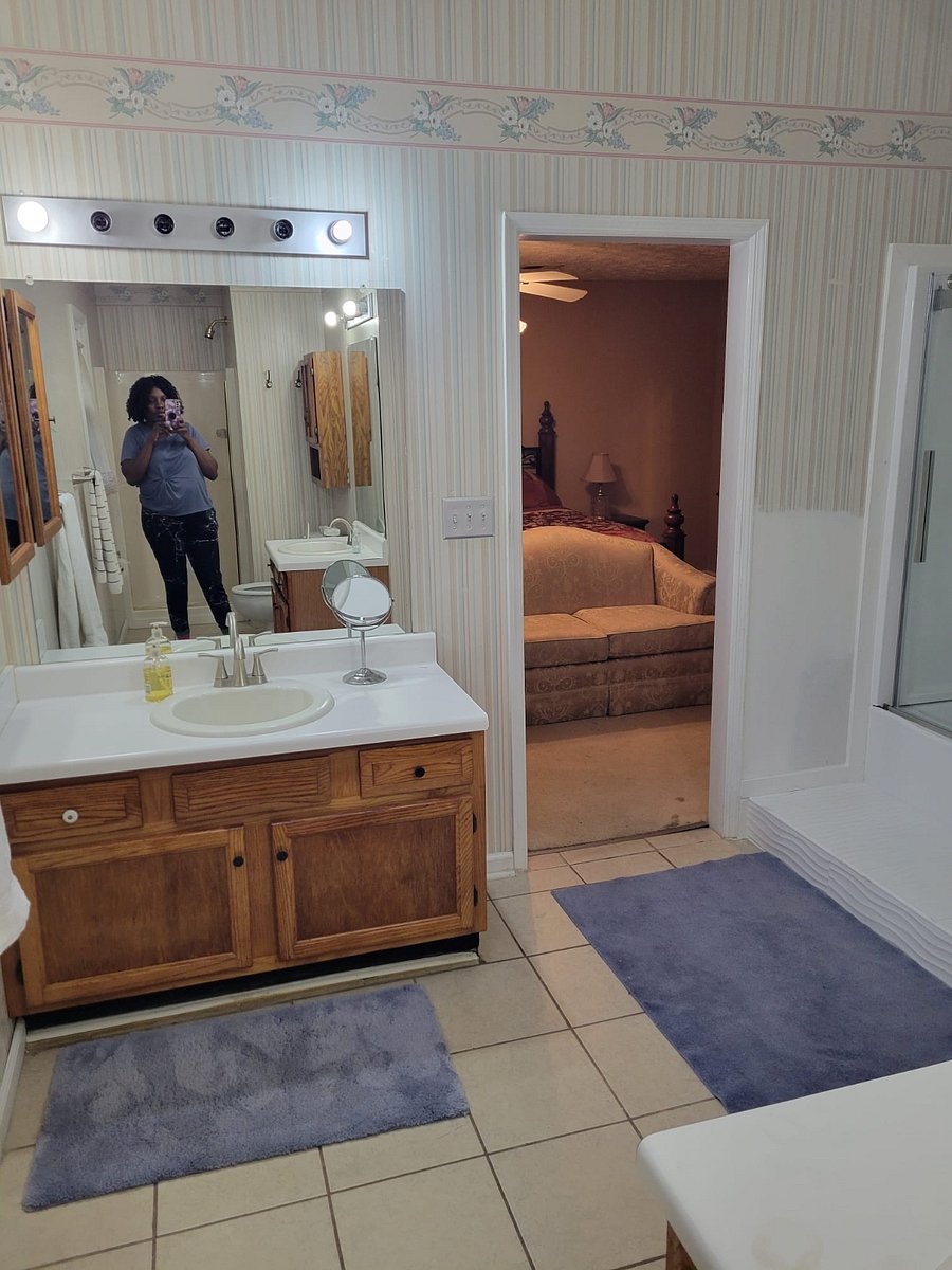 Furnished Finder property 703530_1 photo 22