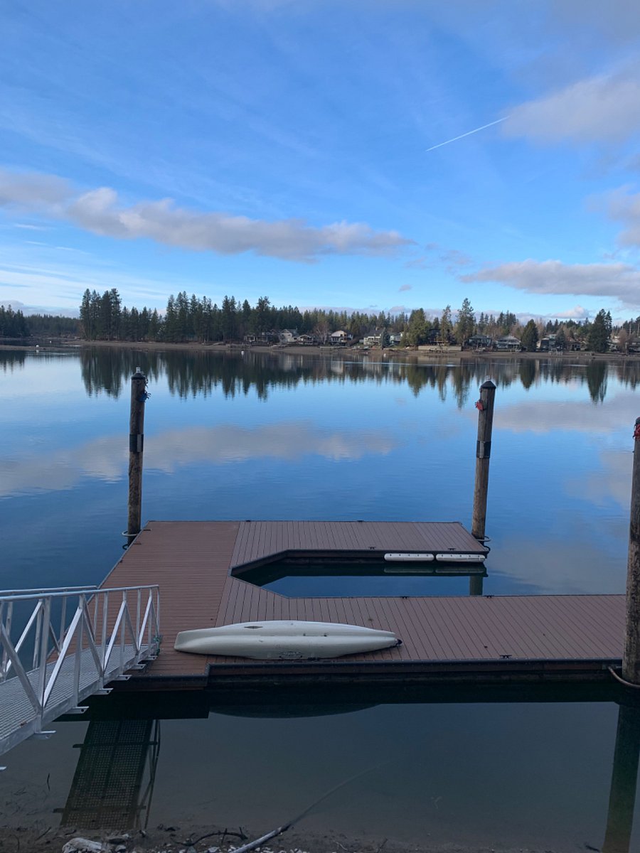 Common area boat dock.