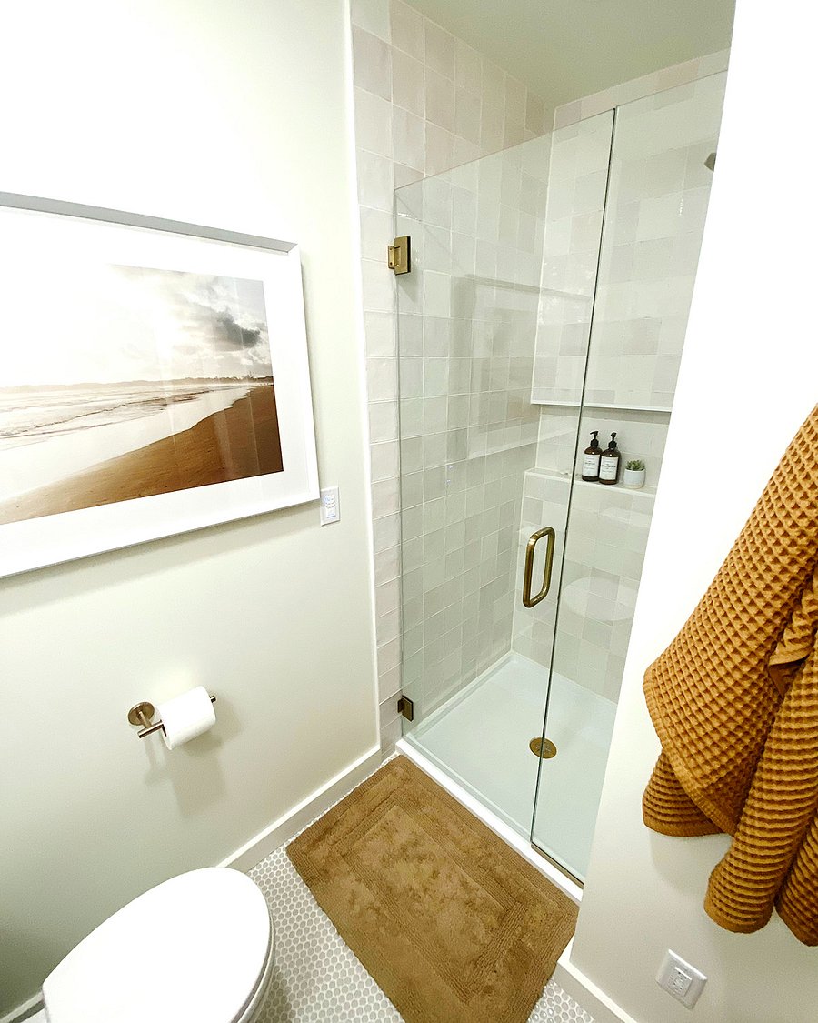 Plush towels and all the essential amenities to provide a comfortable stay are provided.