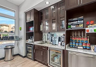 Furnished Finder property 703582_1 photo 13
