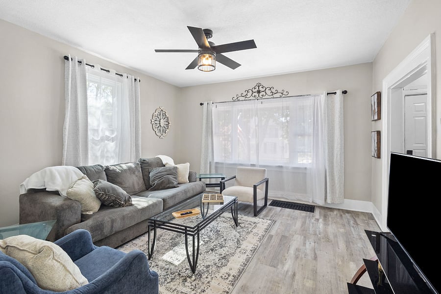 Furnished Finder property 703607_3 photo 6