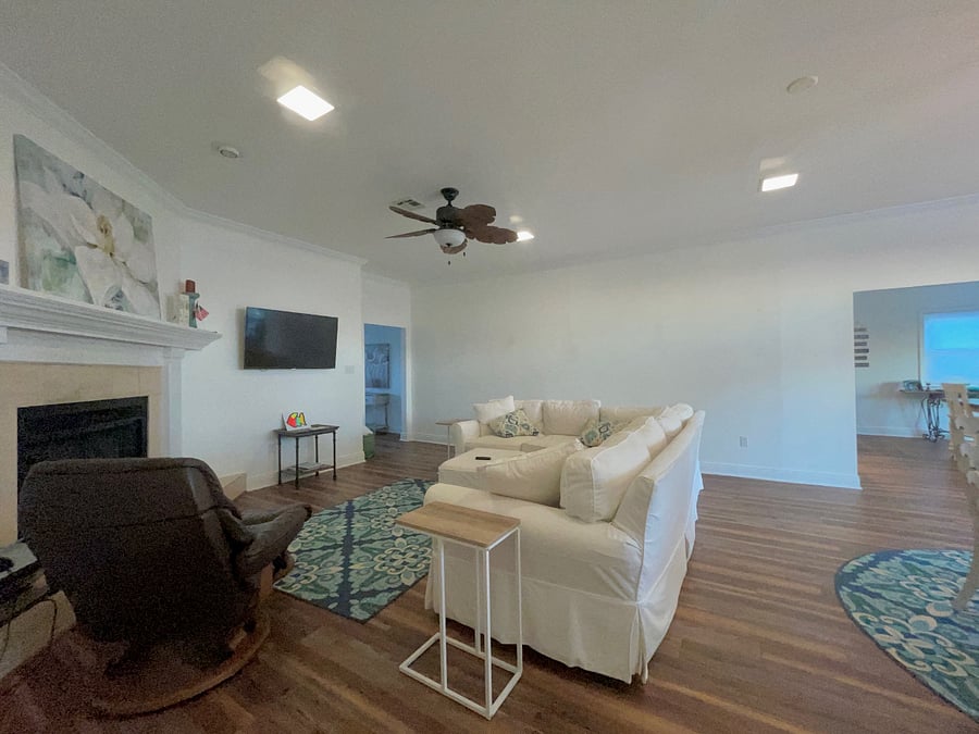 This is the living room as seen from the bedroom hall.