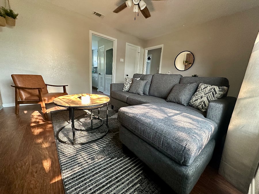 Furnished Finder property 703830_1 photo 3