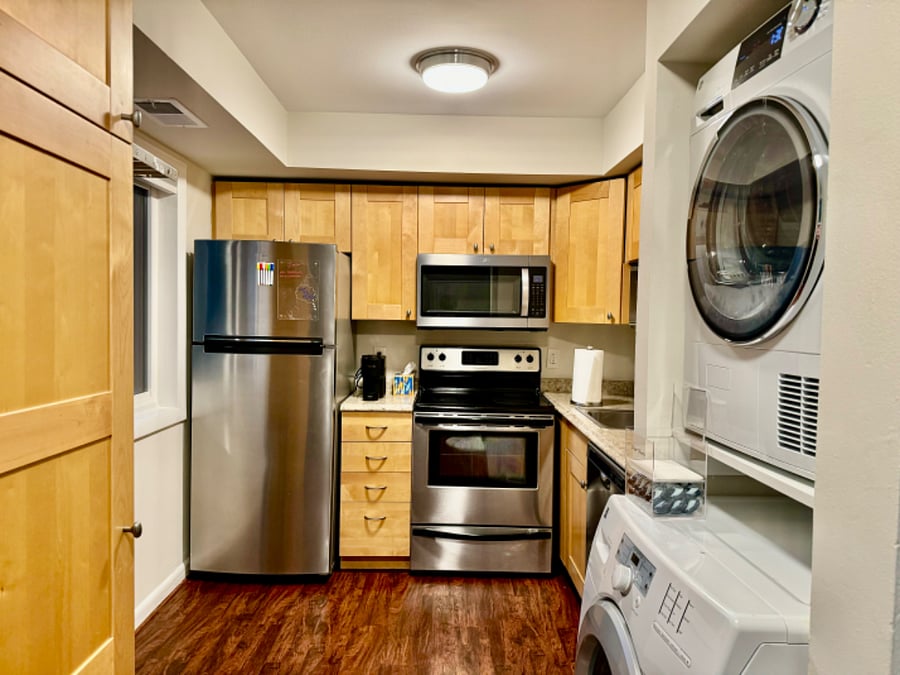 Furnished Finder property 703882_1 photo 11