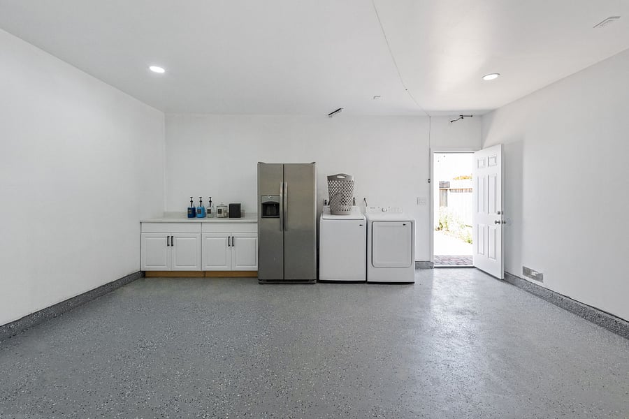 Furnished Finder property 703908_1 photo 17