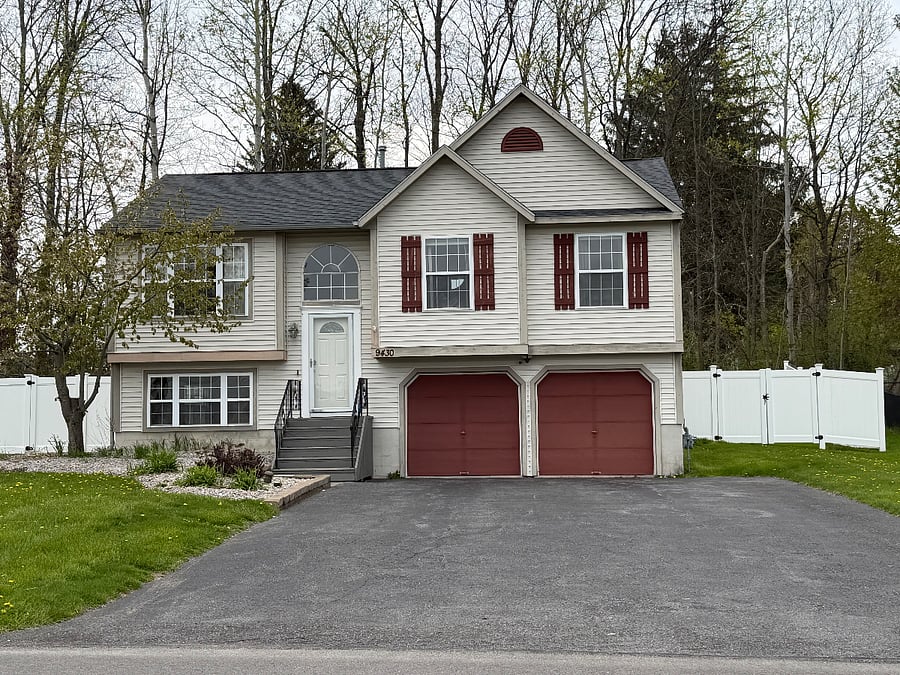 Furnished Finder property 703915_1 photo 17