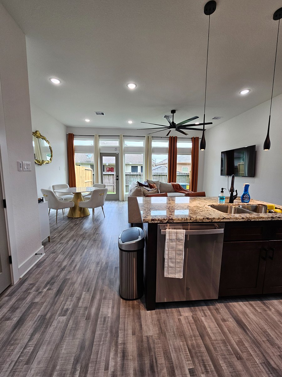 Furnished Finder property 703967_1 photo 9