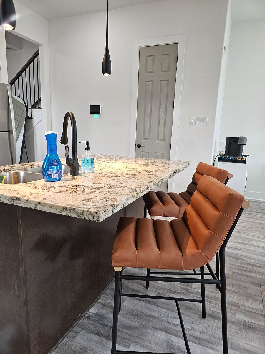 Furnished Finder property 703967_1 photo 10