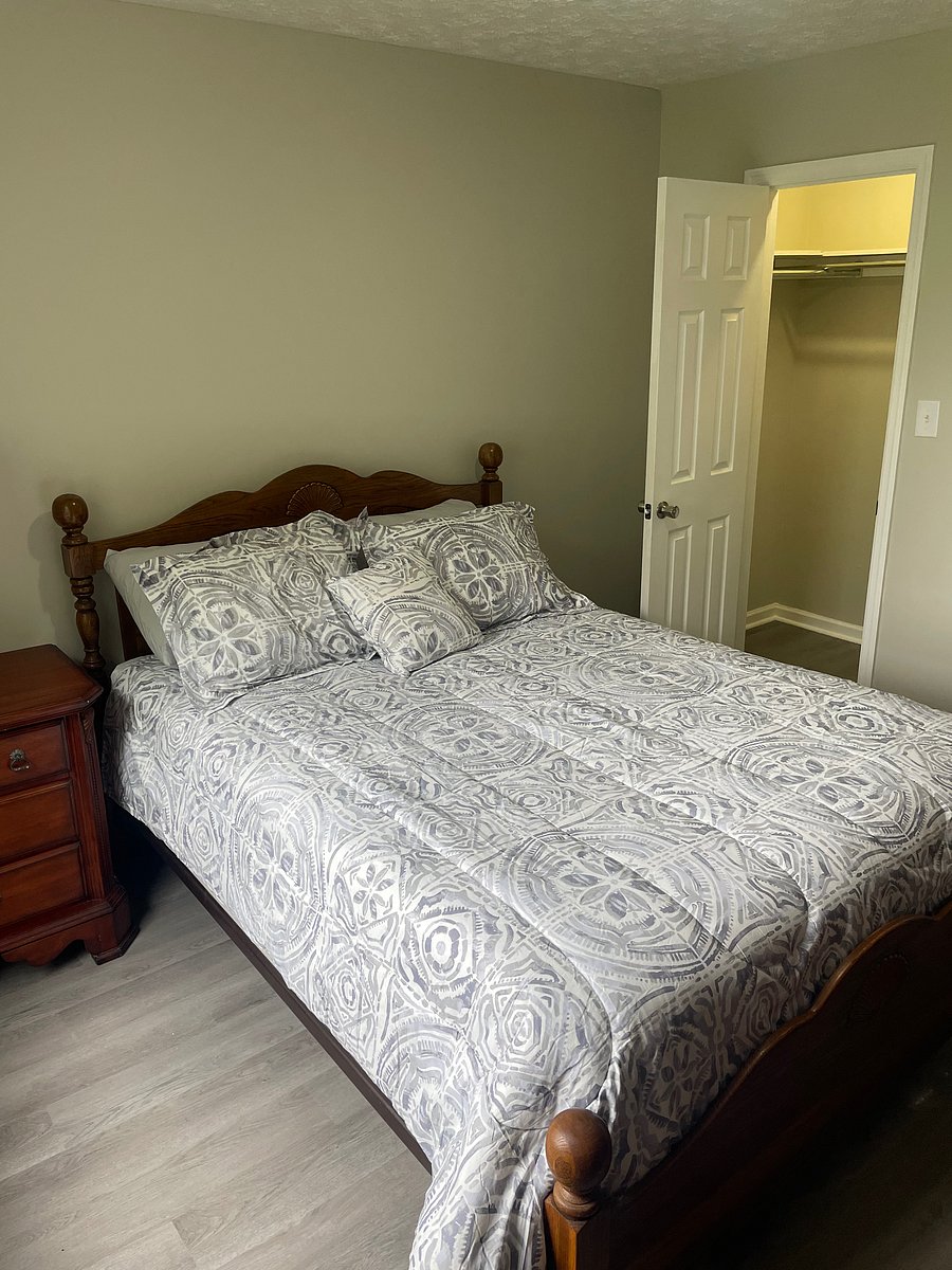 Furnished Finder property 703976_1 photo 15
