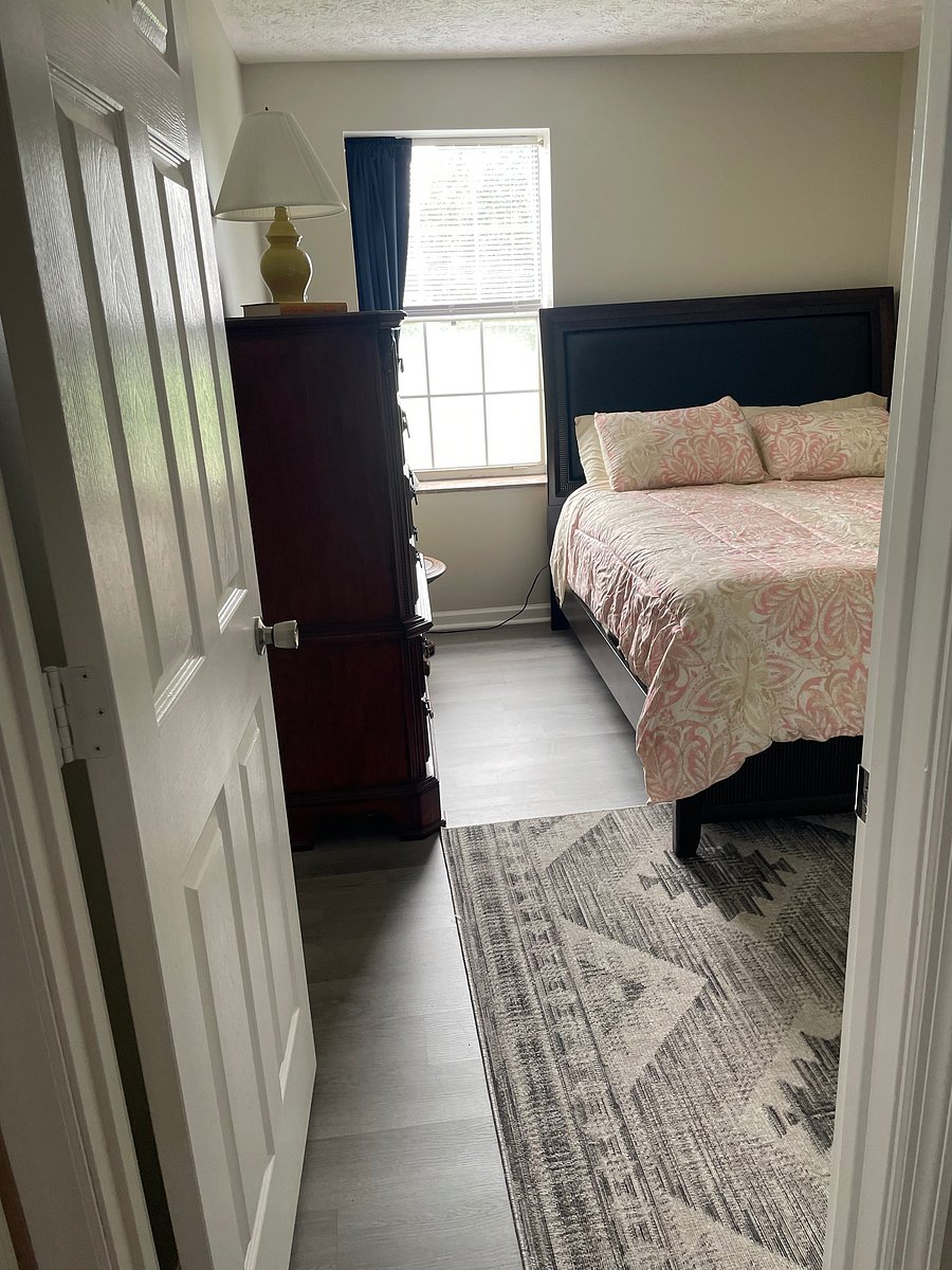 Furnished Finder property 703976_1 photo 16