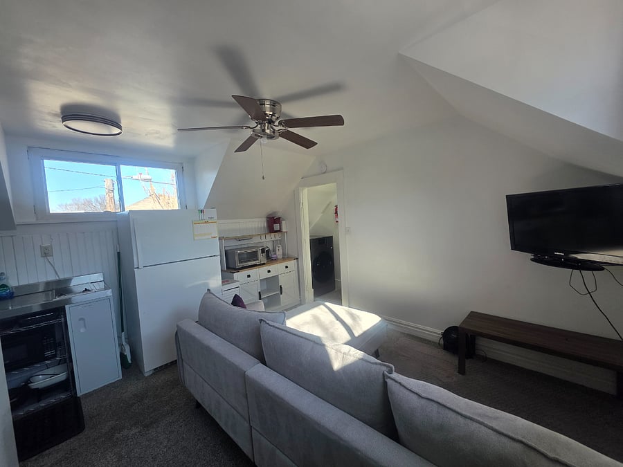 Furnished Finder property 703978_1 photo 4
