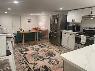 Furnished Finder property 703991_1 photo 1