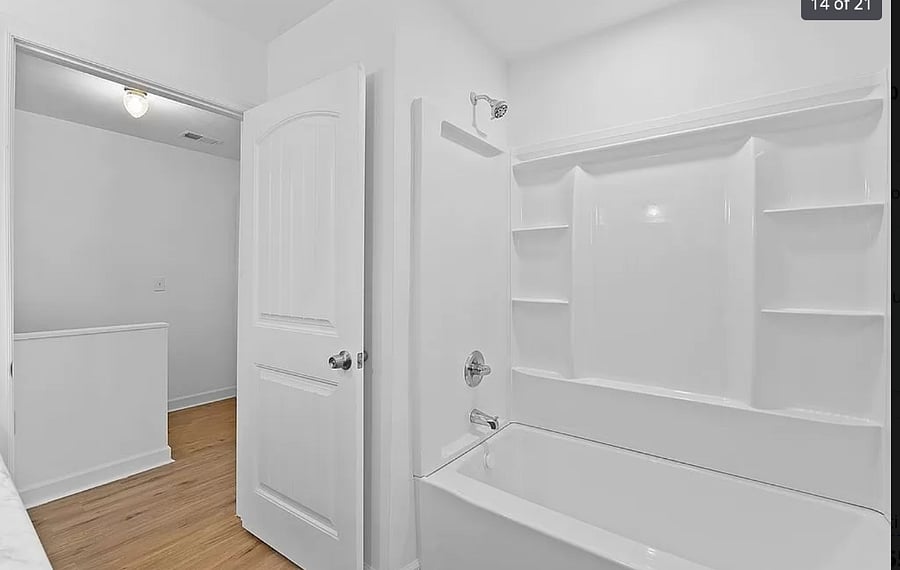 Furnished Finder property 703998_1 photo 11