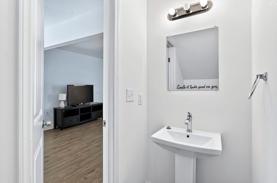 Furnished Finder property 703998_1 photo 6