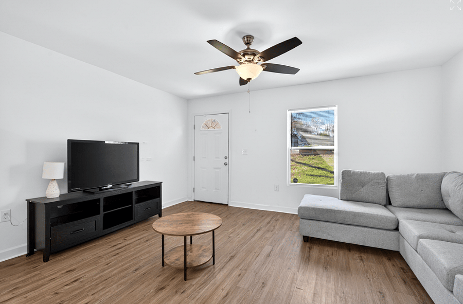Furnished Finder property 703998_1 photo 4