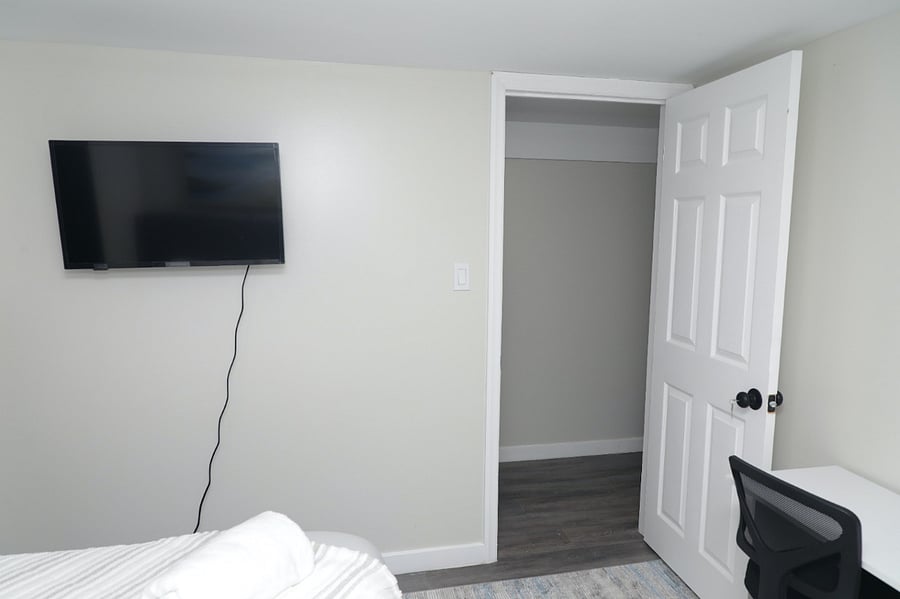 Furnished Finder property 704003_1 photo 15