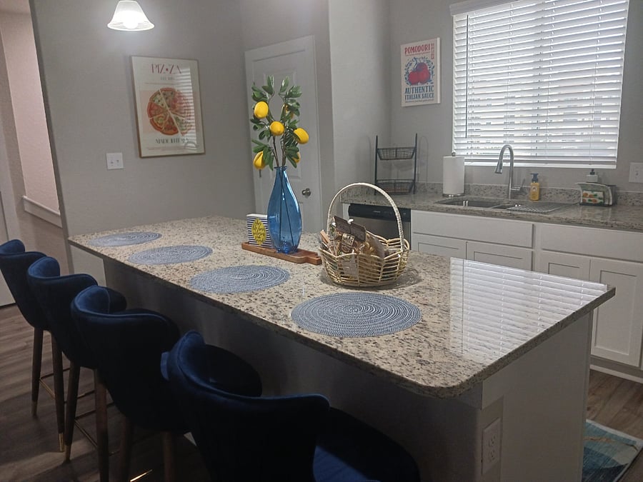Furnished Finder property 704062_1 photo 13