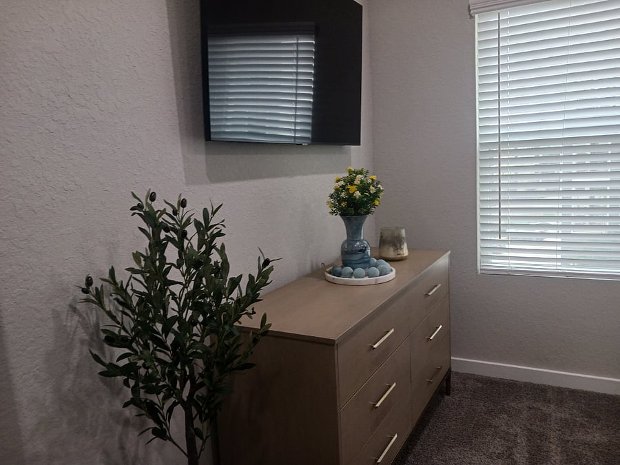Furnished Finder property 704062_1 photo 20