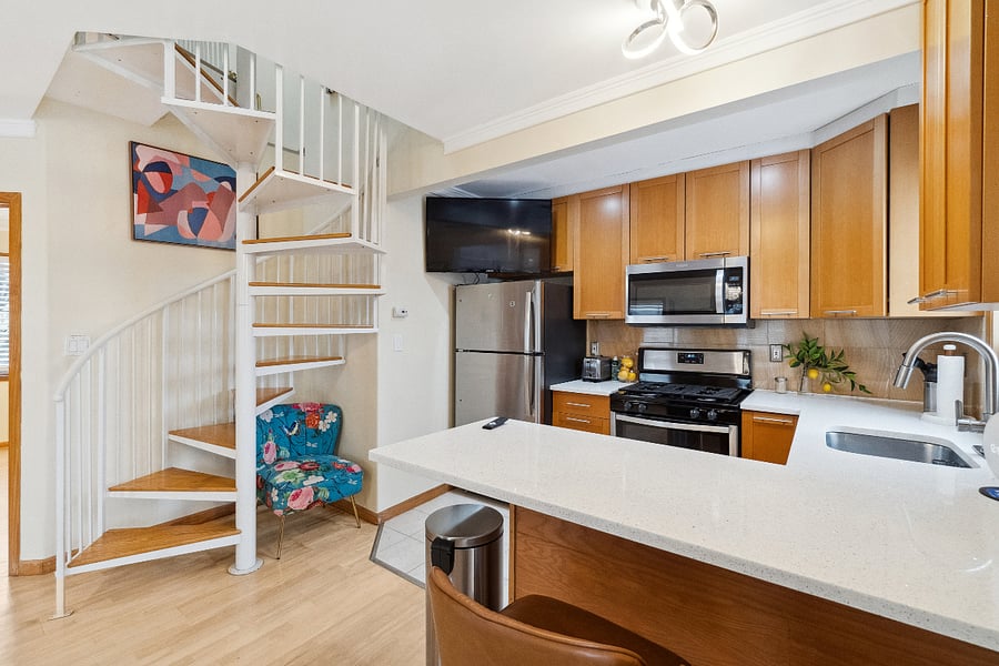 Furnished Finder property 704071_1 photo 6