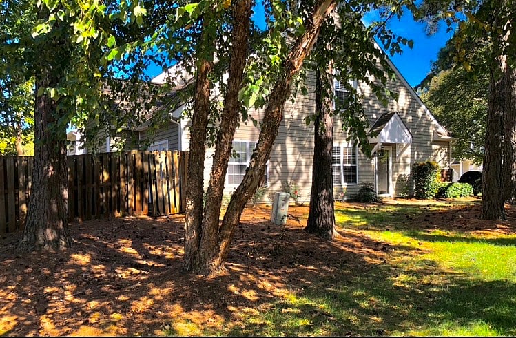 Furnished Finder property 704085_1 photo 3